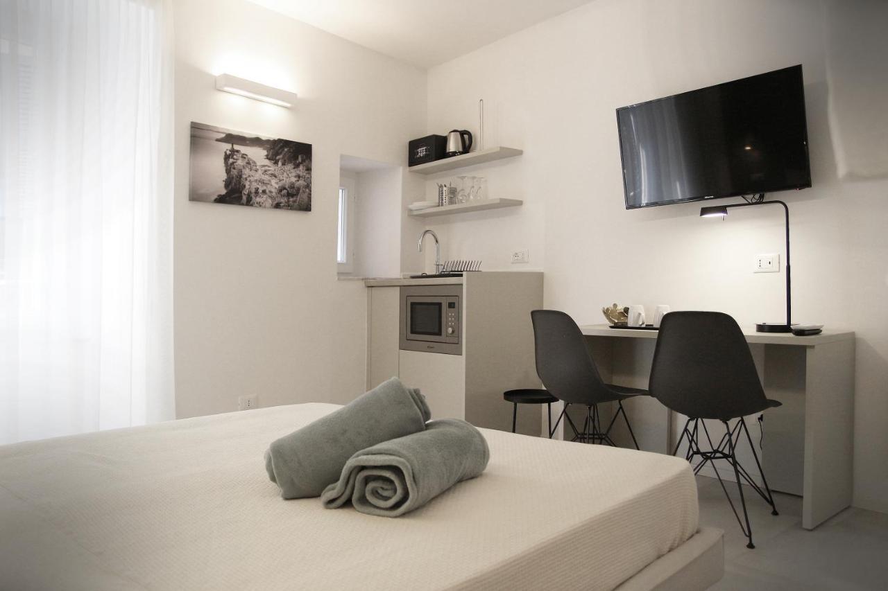 Mada Charm Apartments Terrace&Carugio Вернацца Екстер'єр фото